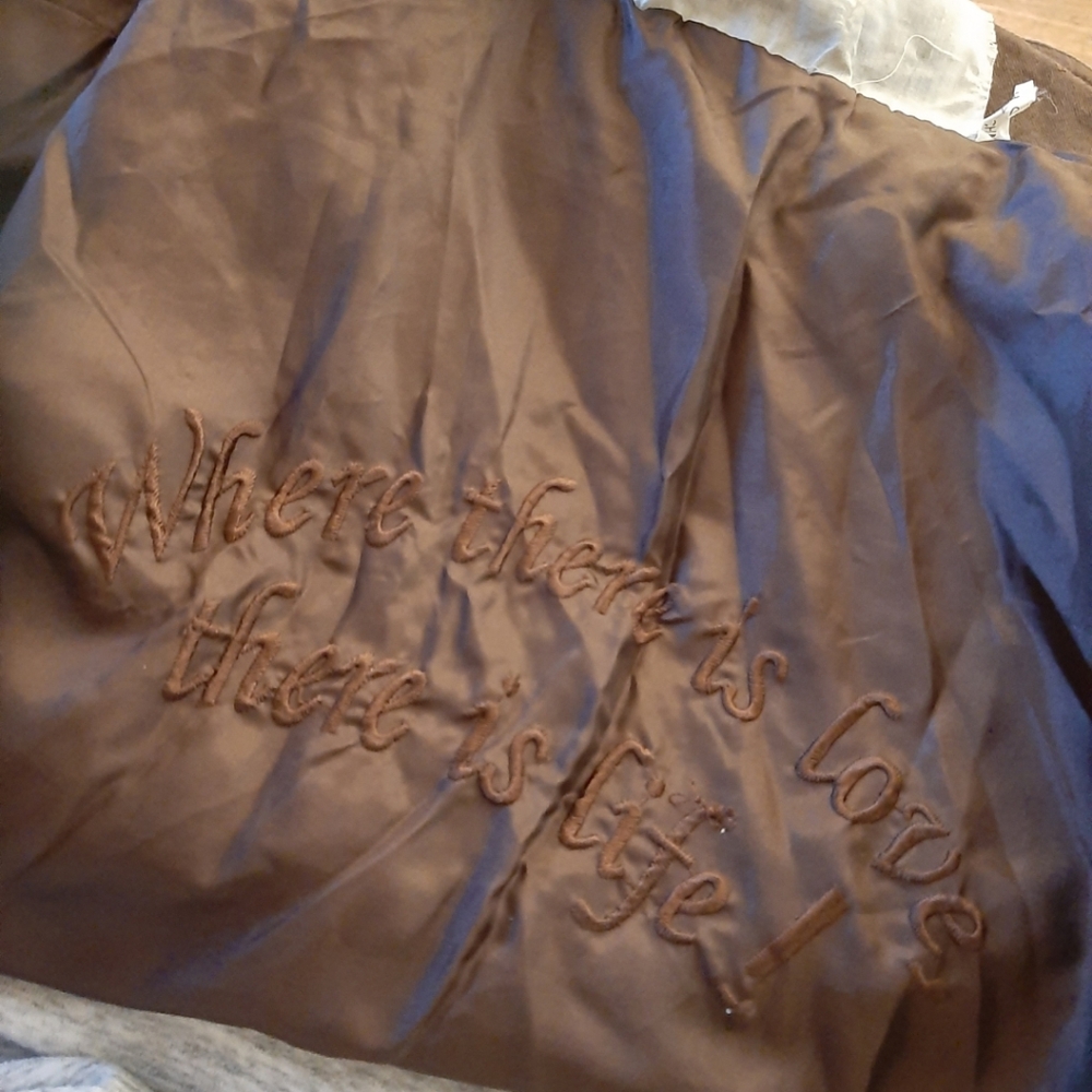 Paparazzi Embroidered Women's Coat - Picture 9 of 14